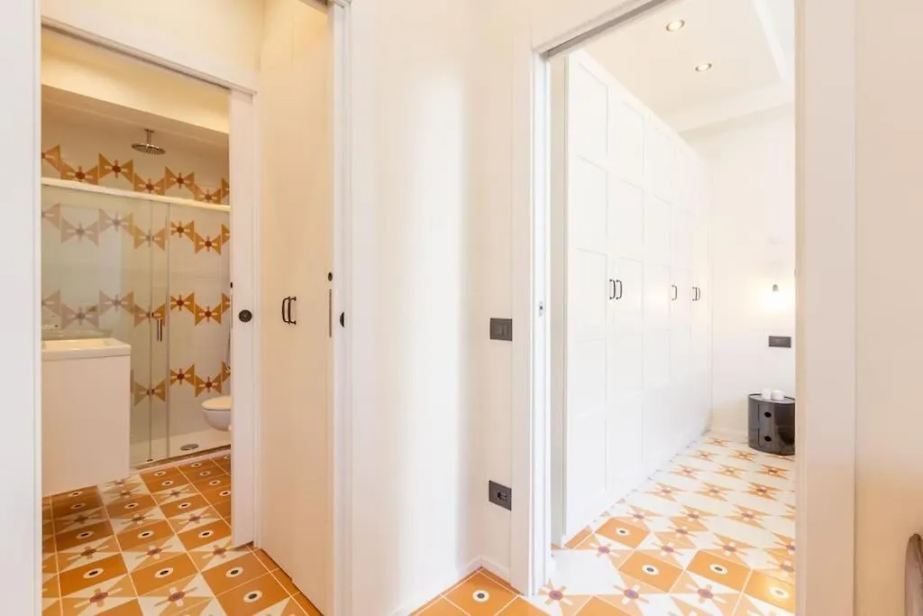 4Fo6 Navigli-Duomo -Yellow Chic Apartment - 밀라노