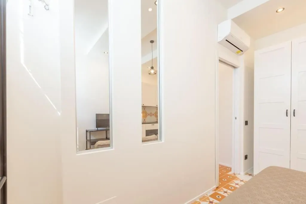4Fo6 Navigli-Duomo -Yellow Chic Apartment - 밀라노